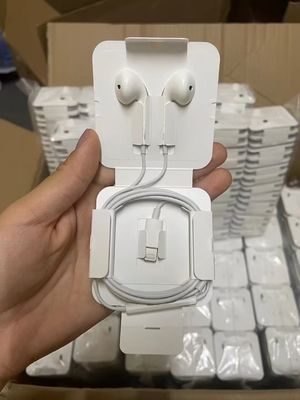 MMTN2 A1748 Lightning Apple Earpods Water Resistant Comfortable Smooth Operation