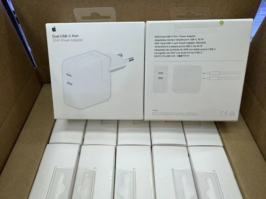 Customizable MW2K3 35W Iphone Charger Dual USB-C Power Adapter A2676