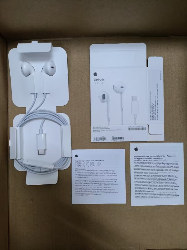 OEM Original Apple Earpods 15 16 MTJY3 MYQY3 USB-C Connector Official Apple Headphones
